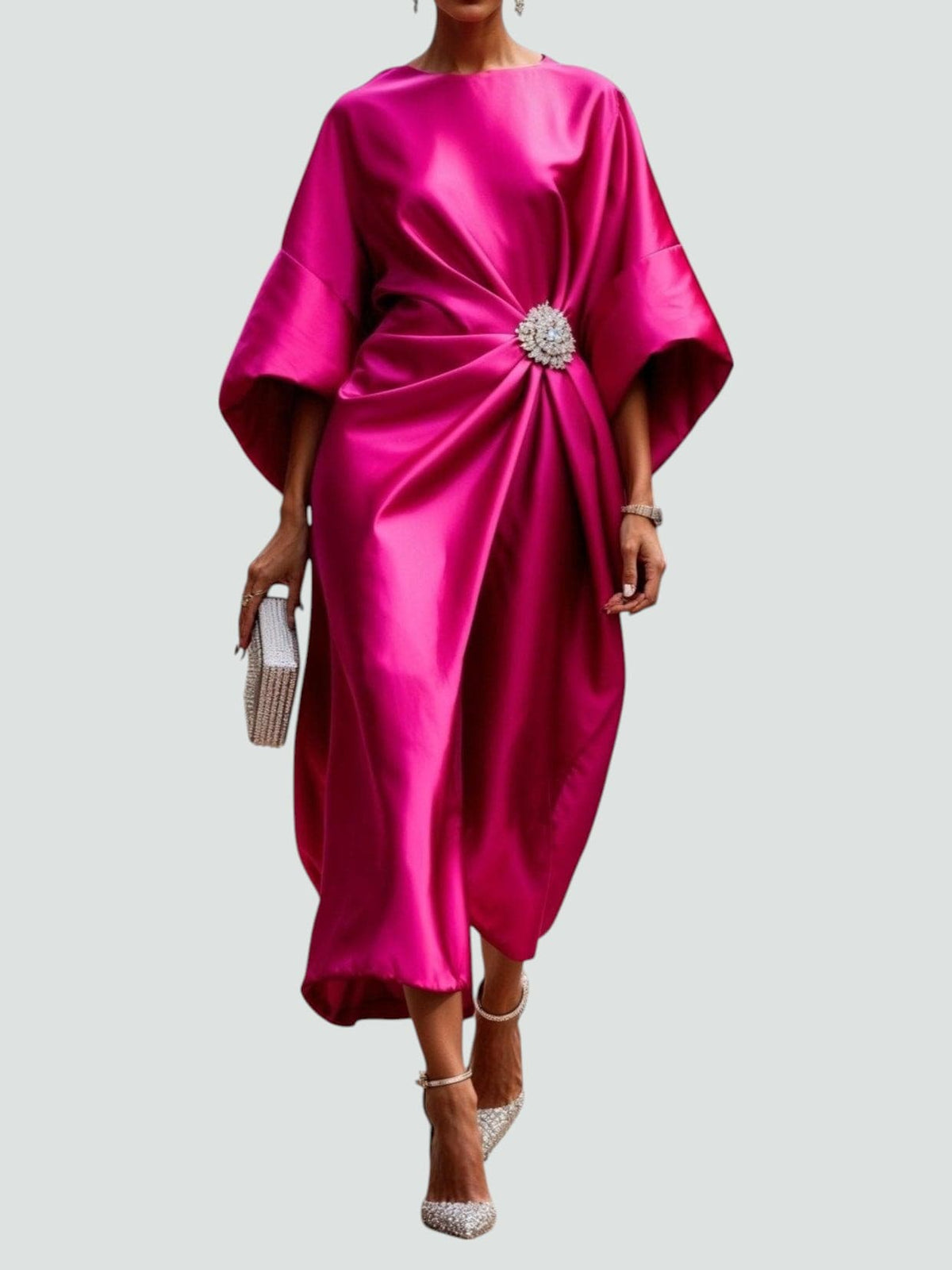 Marijona - Modernes Maxi Kleid Mit Satinkragen Und Flügelärmeln