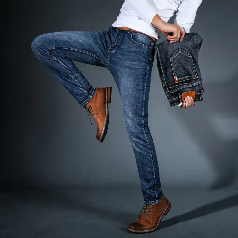 Hochwertige, in vier Richtungen dehnbare Slim-Fit-Jeans für Herren