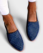 Blau