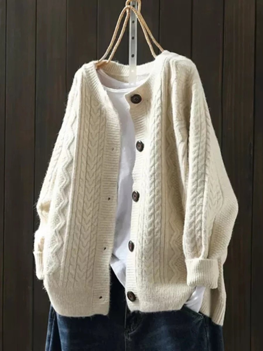 THE LORENZA | STRICKJACKE MIT ZOPFMUSTER