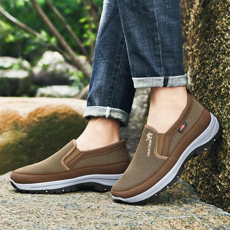 Bequeme und atmungsaktive Wanderschuhe für Herren