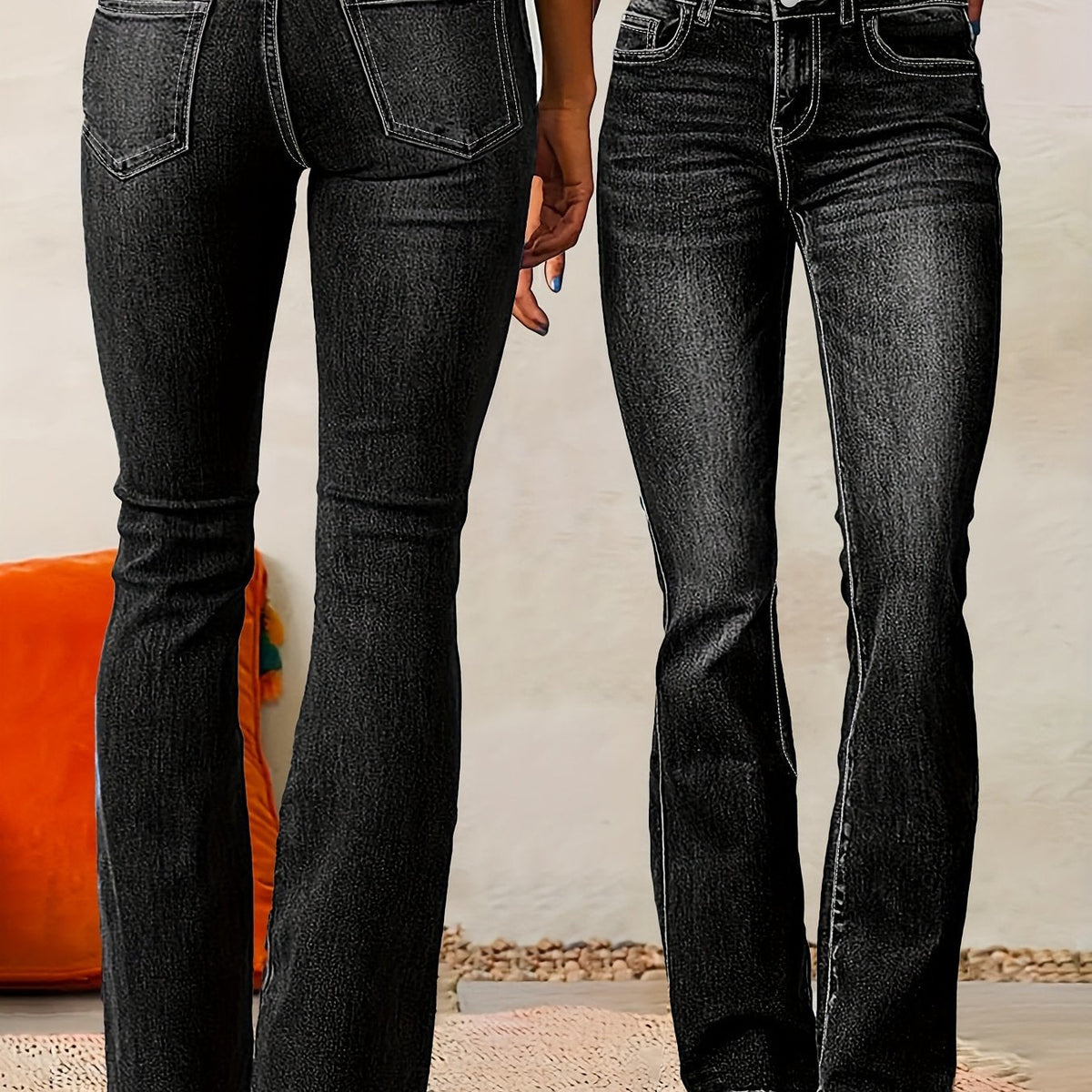 Evarra - Ausgestellte High-Waist-Jeans aus weichem Stretch