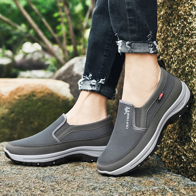 Bequeme und atmungsaktive Wanderschuhe für Herren