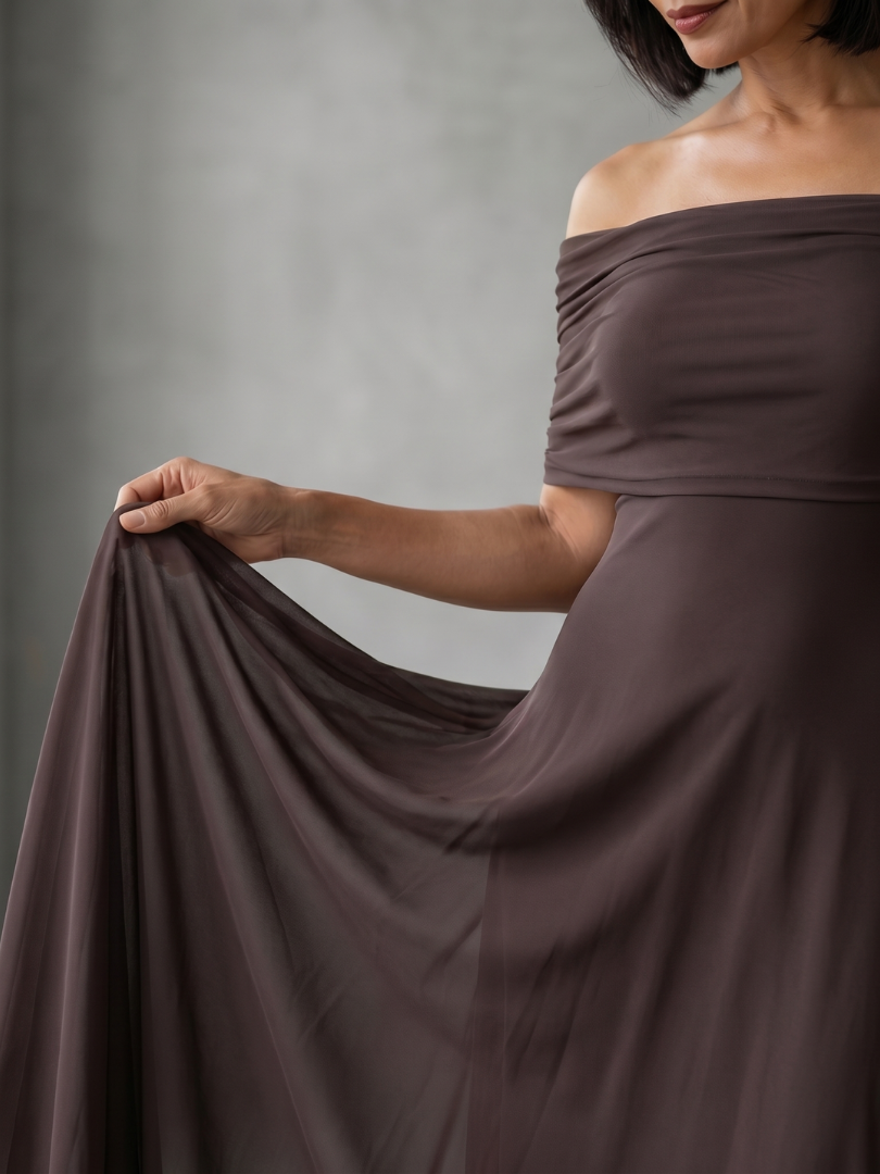 Juni | Off-Shoulder Drapiertes Midi-Kleid