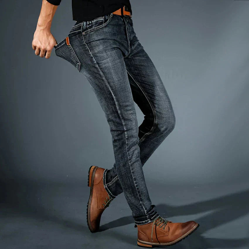 Hochwertige, in vier Richtungen dehnbare Slim-Fit-Jeans für Herren