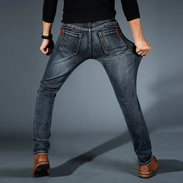 Hochwertige, in vier Richtungen dehnbare Slim-Fit-Jeans für Herren