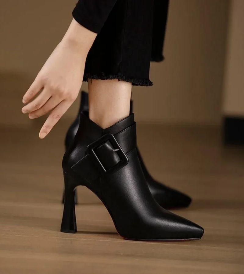 Erina - Stiefeletten mit skulpturalem Absatz