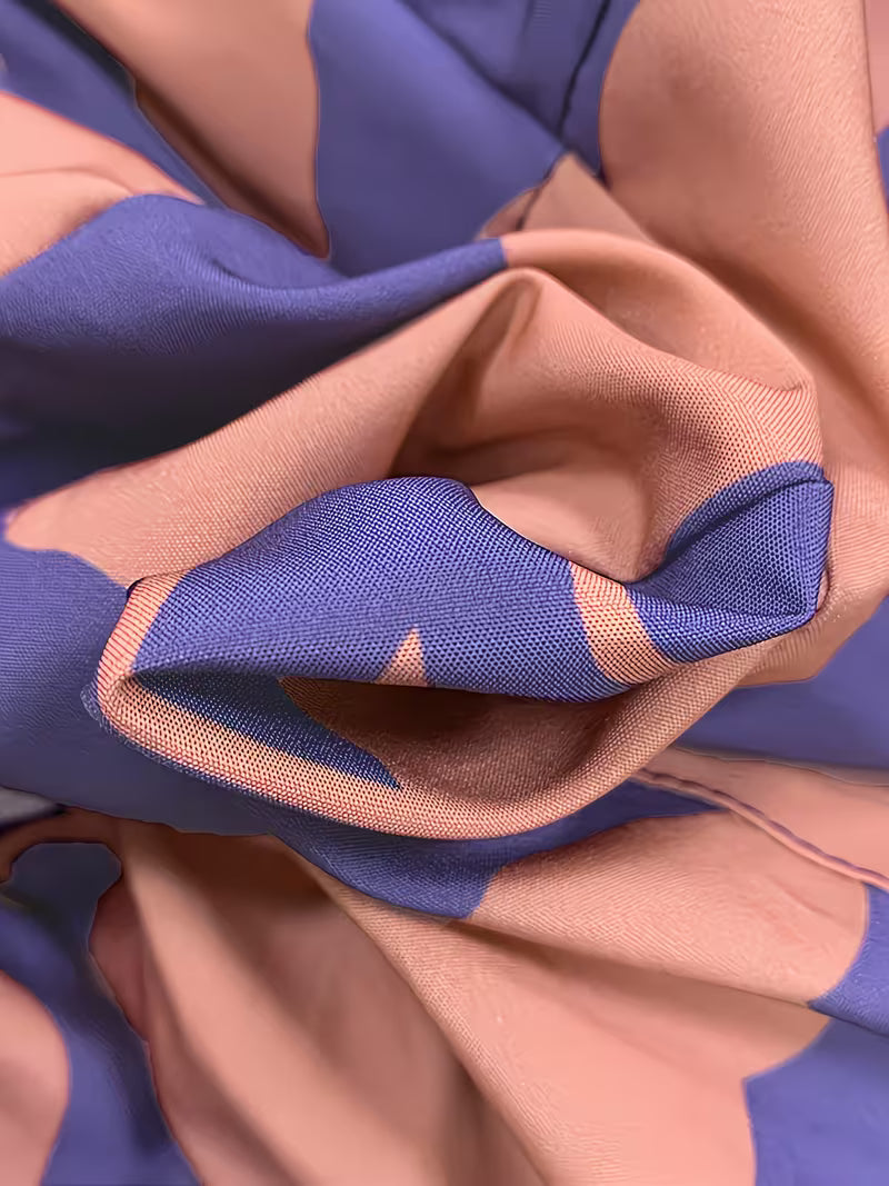 Aroha – Midikleid Mit Taillengürtel Und Abstraktem Drucken