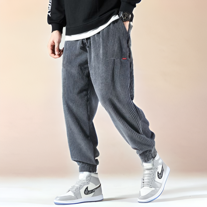 Theo | Oslo Cordhose Sweatpants für stilbewusste Herren