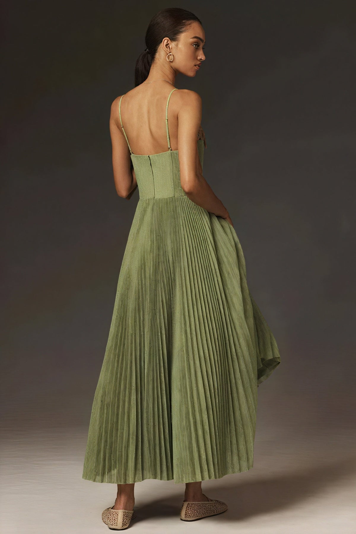 Elegantes Midi-Kleid: Perfekt für besondere Anlässe