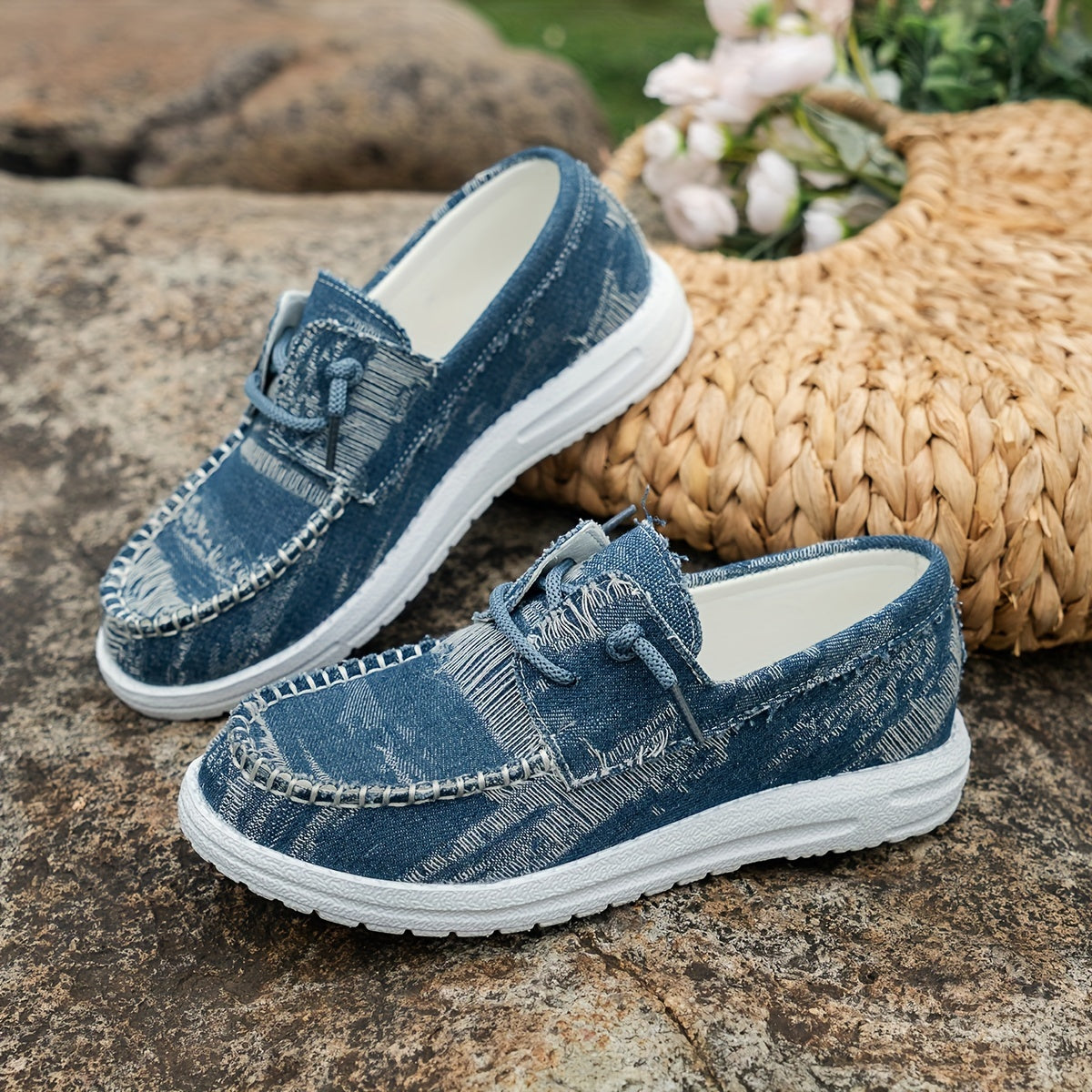 Aigerim - Bequeme Flache Sneaker Mit Schnürung