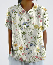 Weiß mit Blumen