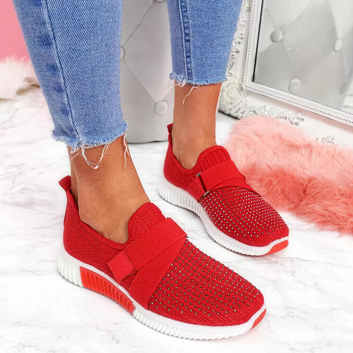Kinsley - Slip-On Schuhe mit Kristallakzenten