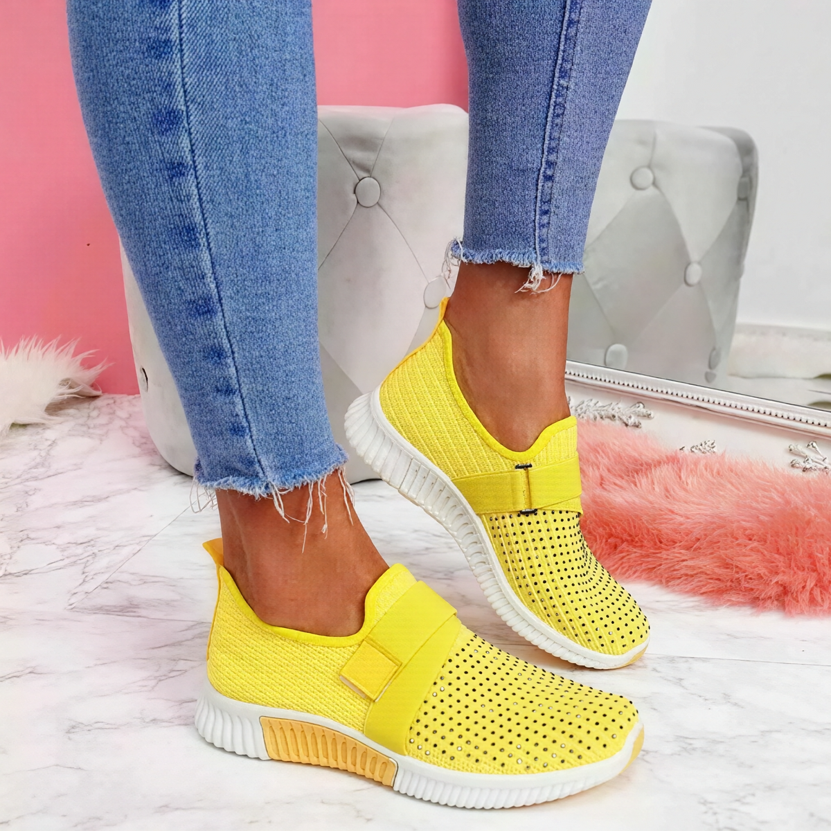 Kinsley - Slip-On Schuhe mit Kristallakzenten