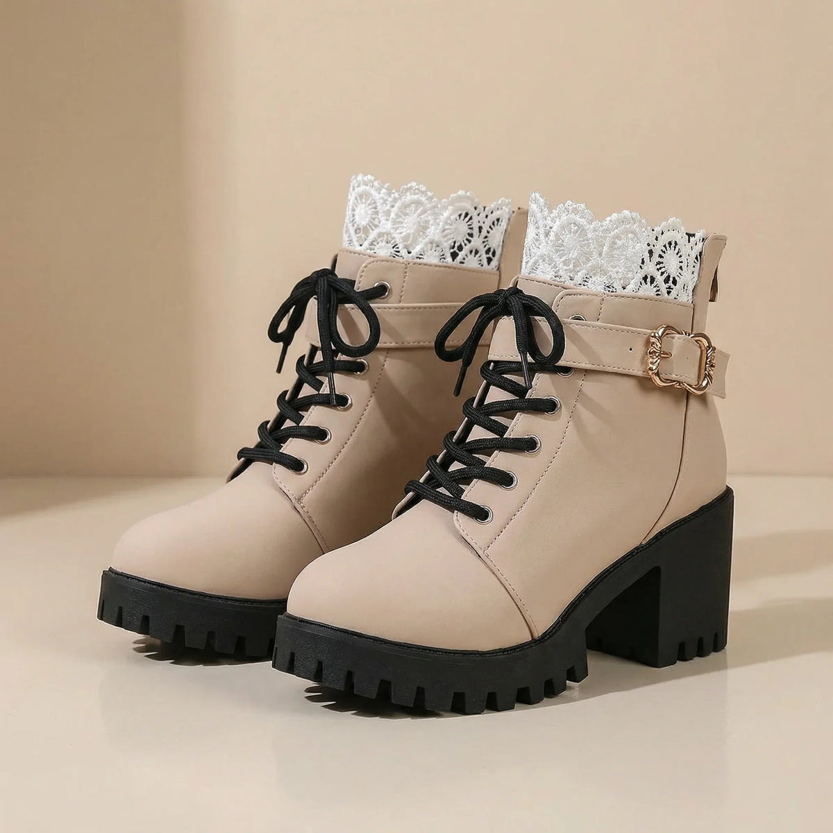 Victoria Urban™ Stiefel mit Eleganter Schnürung und britischem Design