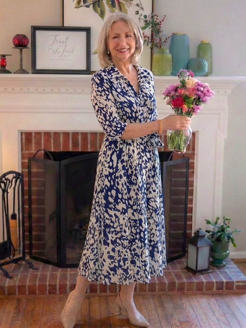 Oriana | Midi-Kleid mit Kragen, langen Ärmeln und Taillengürtel
