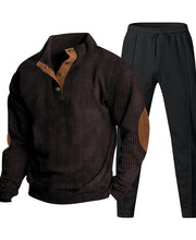Braun mit schwarzer Hose