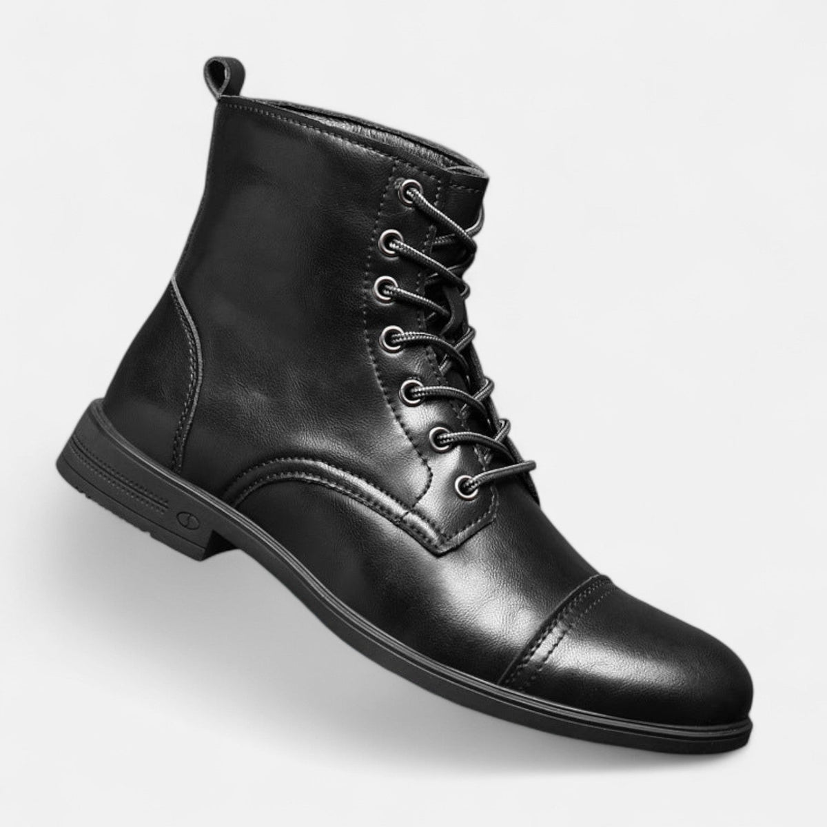 Stilvolle Herrenstiefel aus hochwertigem Kunstleder