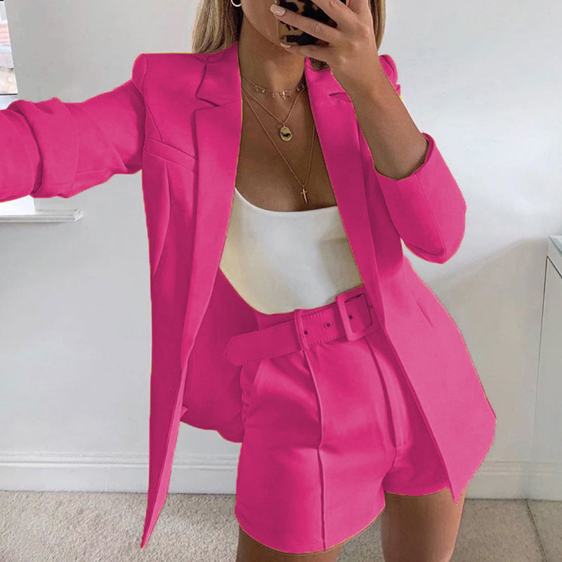 Damen nan tailliertes Longblazer-Shorts Set mit betonter Schulterpartie, hoher Taille und breitem Gürtel Drune