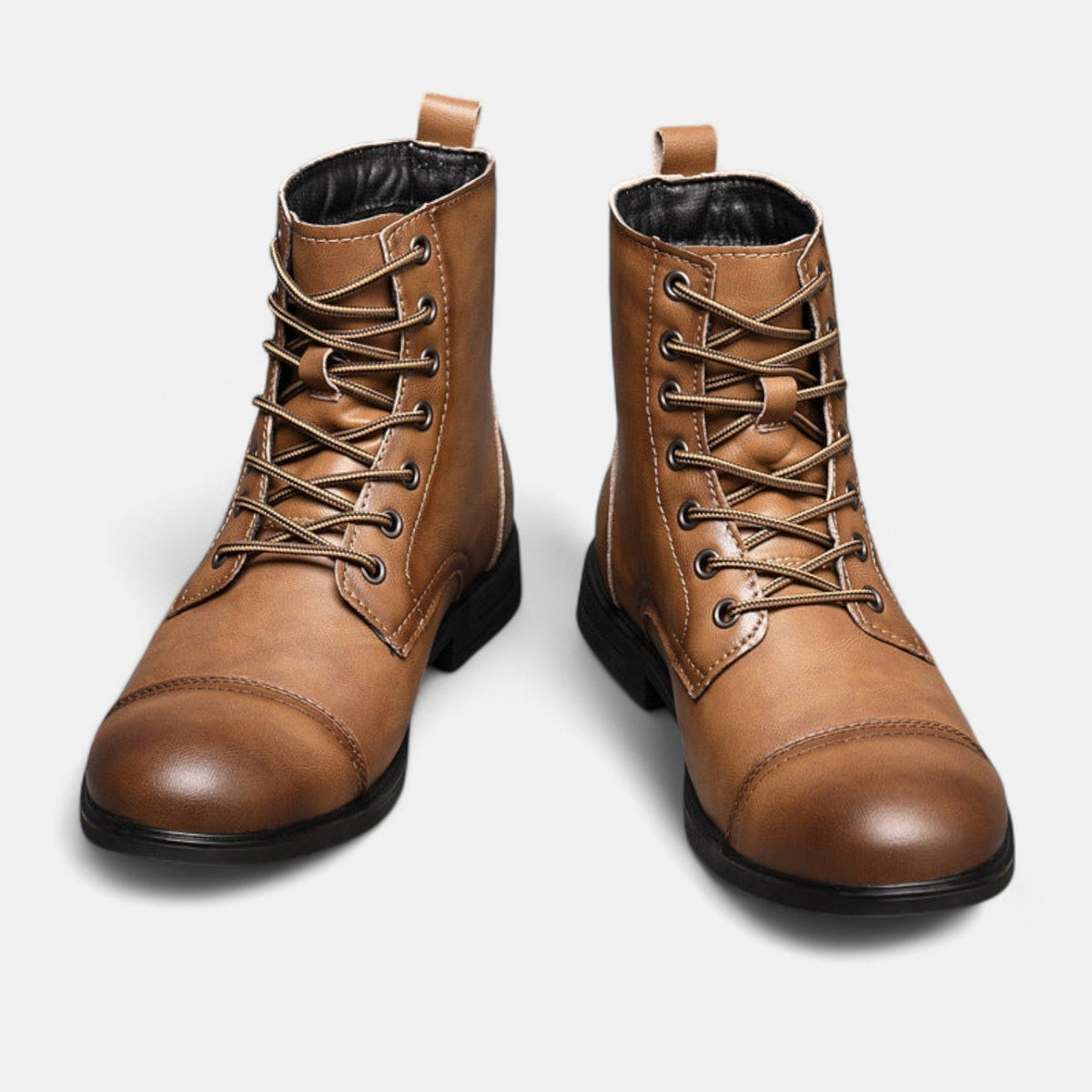 Stilvolle Herrenstiefel aus hochwertigem Kunstleder