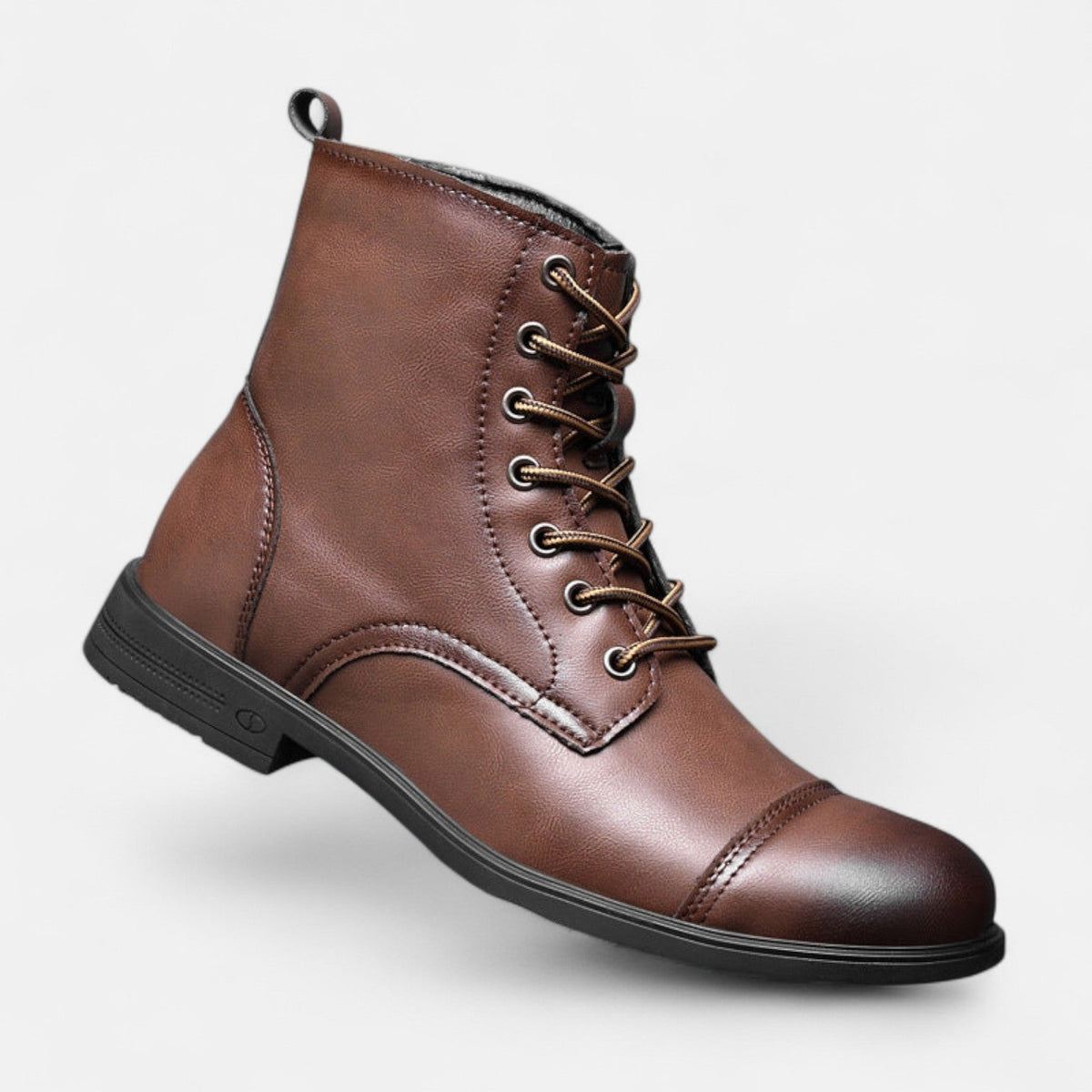 Stilvolle Herrenstiefel aus hochwertigem Kunstleder
