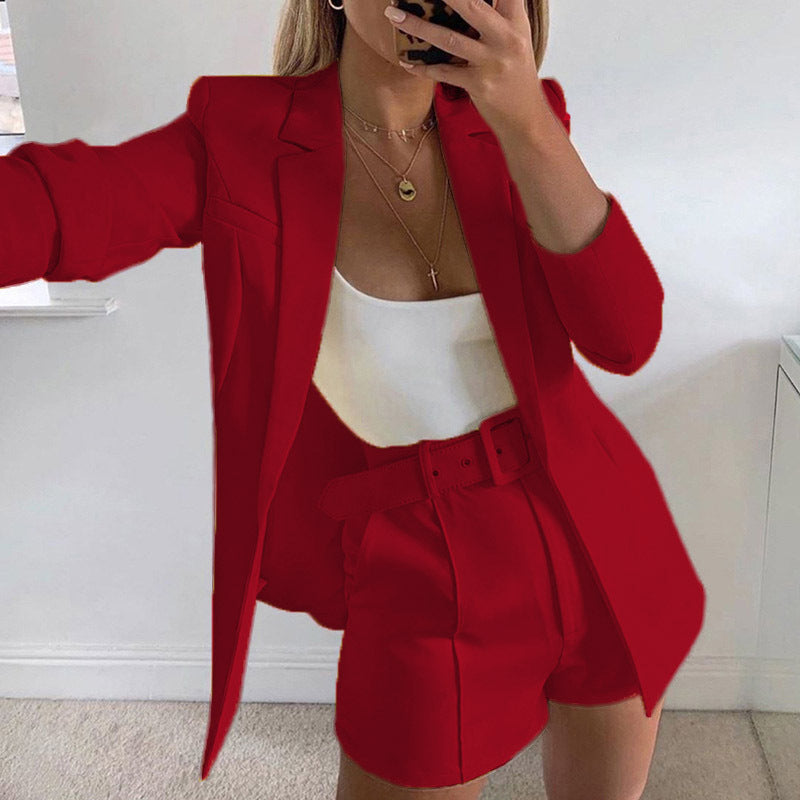 Damen nan tailliertes Longblazer-Shorts Set mit betonter Schulterpartie, hoher Taille und breitem Gürtel Drune
