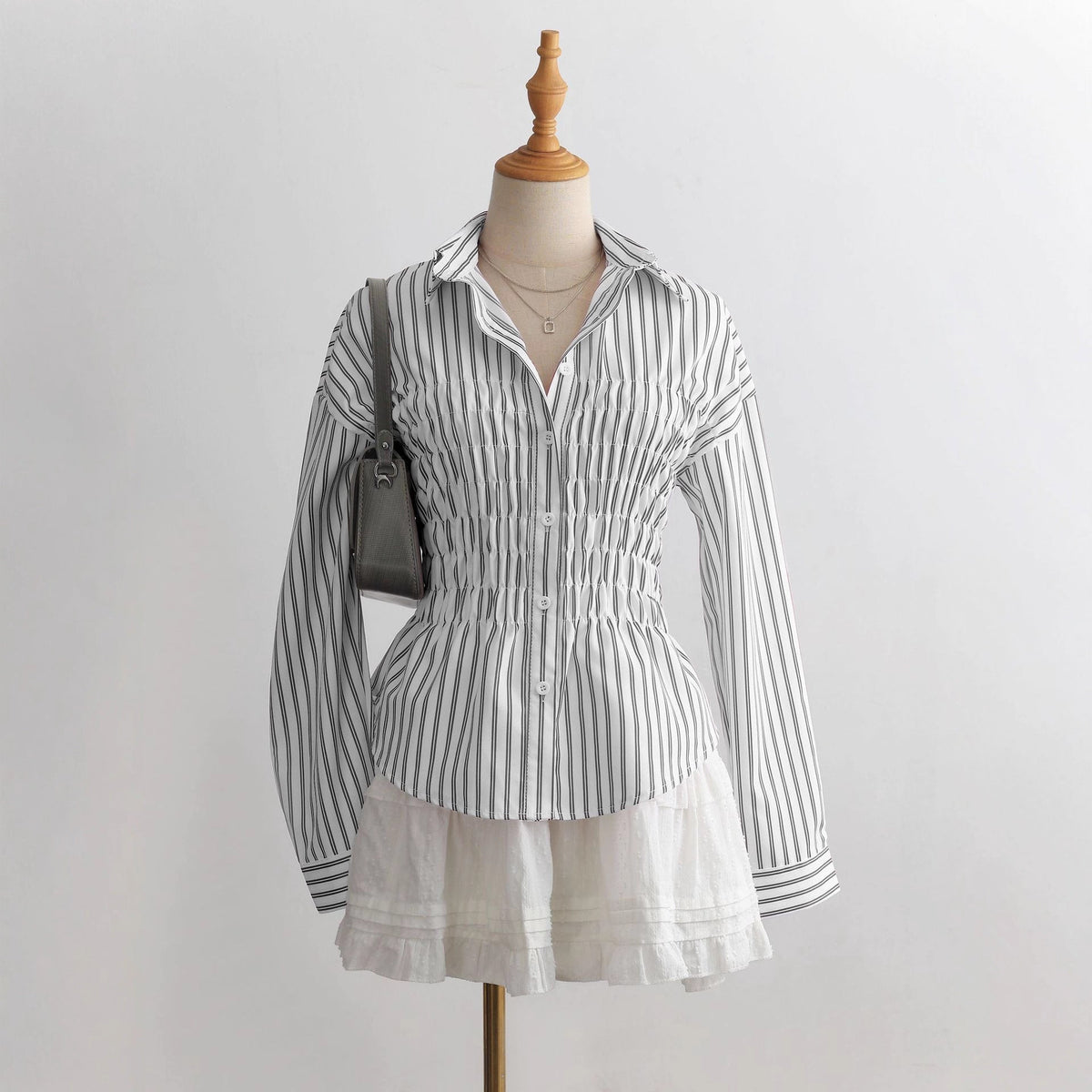 Damen nan taillierte Hemdbluse mit geraffter Brustpartie und Schößchen Drune
