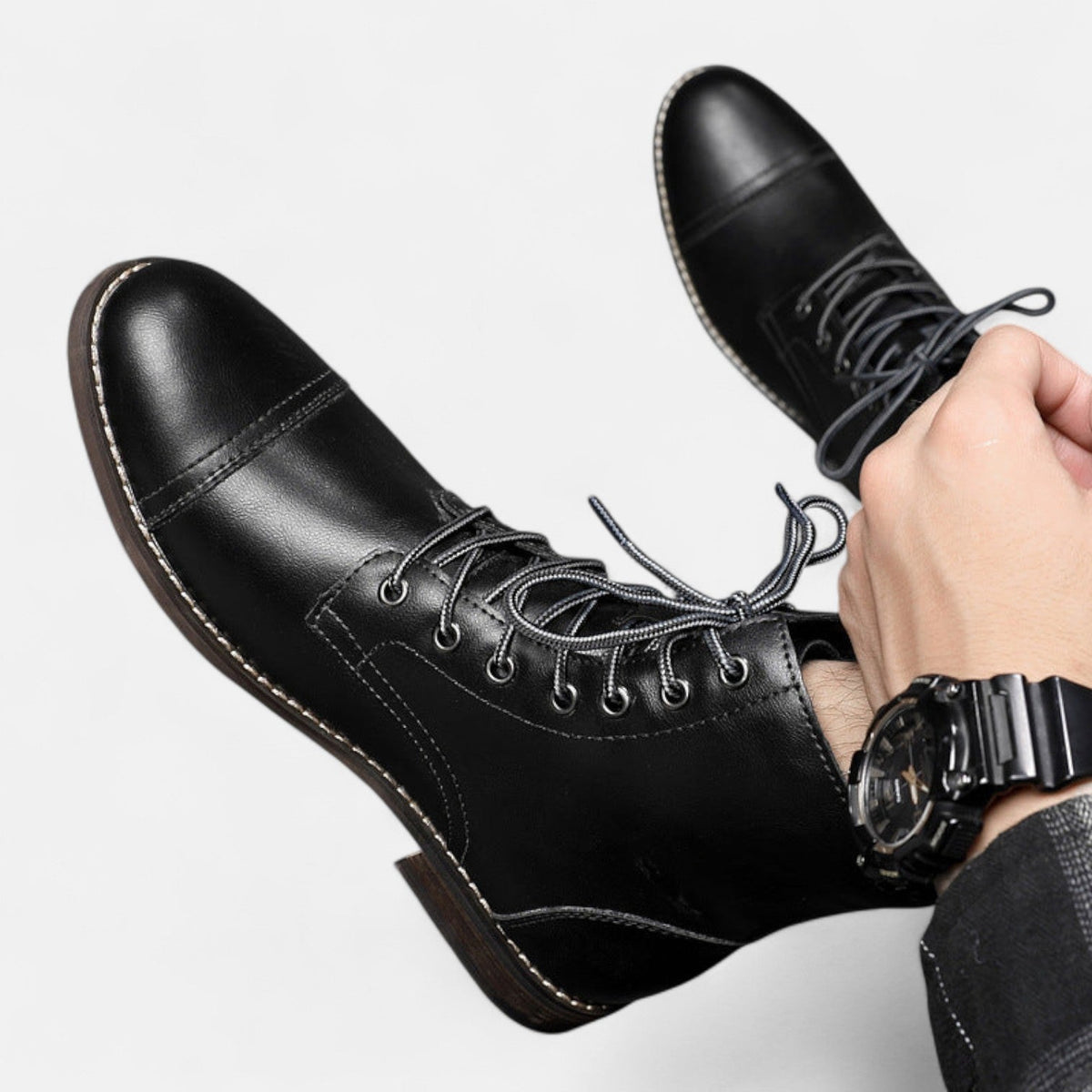 Stilvolle Herrenstiefel aus hochwertigem Kunstleder