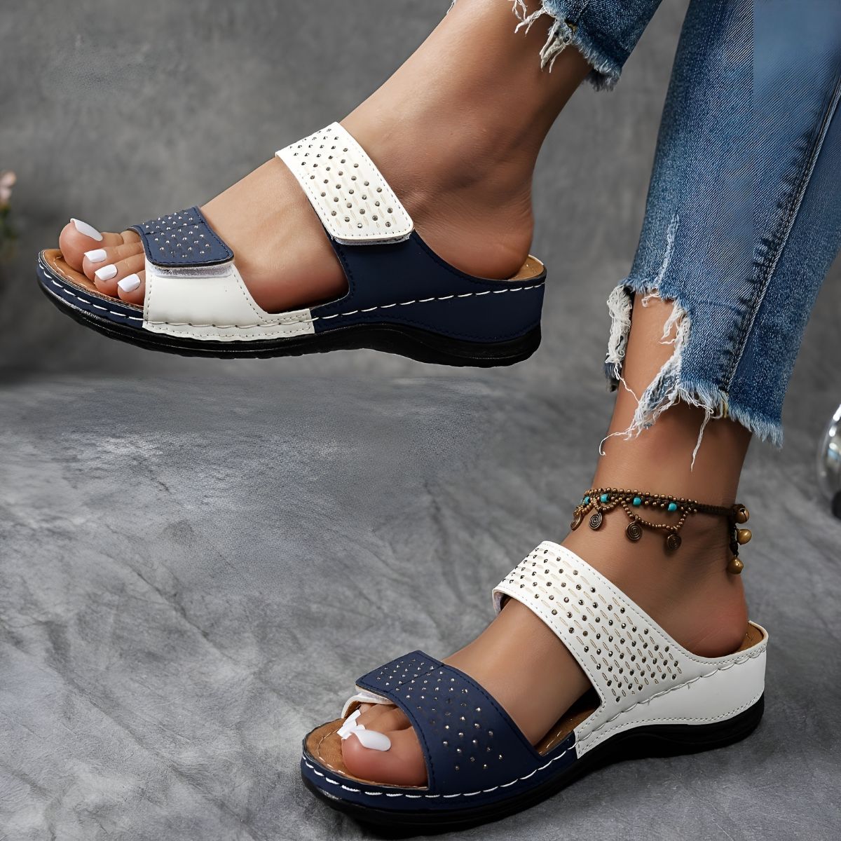 Lynn | Elegante orthopädische Sandale für Damen