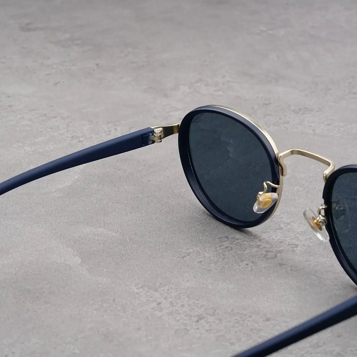 NoirGlow – Luxe Eclipse Rundsonnenbrille