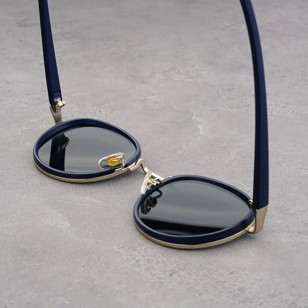 NoirGlow – Luxe Eclipse Rundsonnenbrille