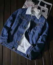 Marineblau