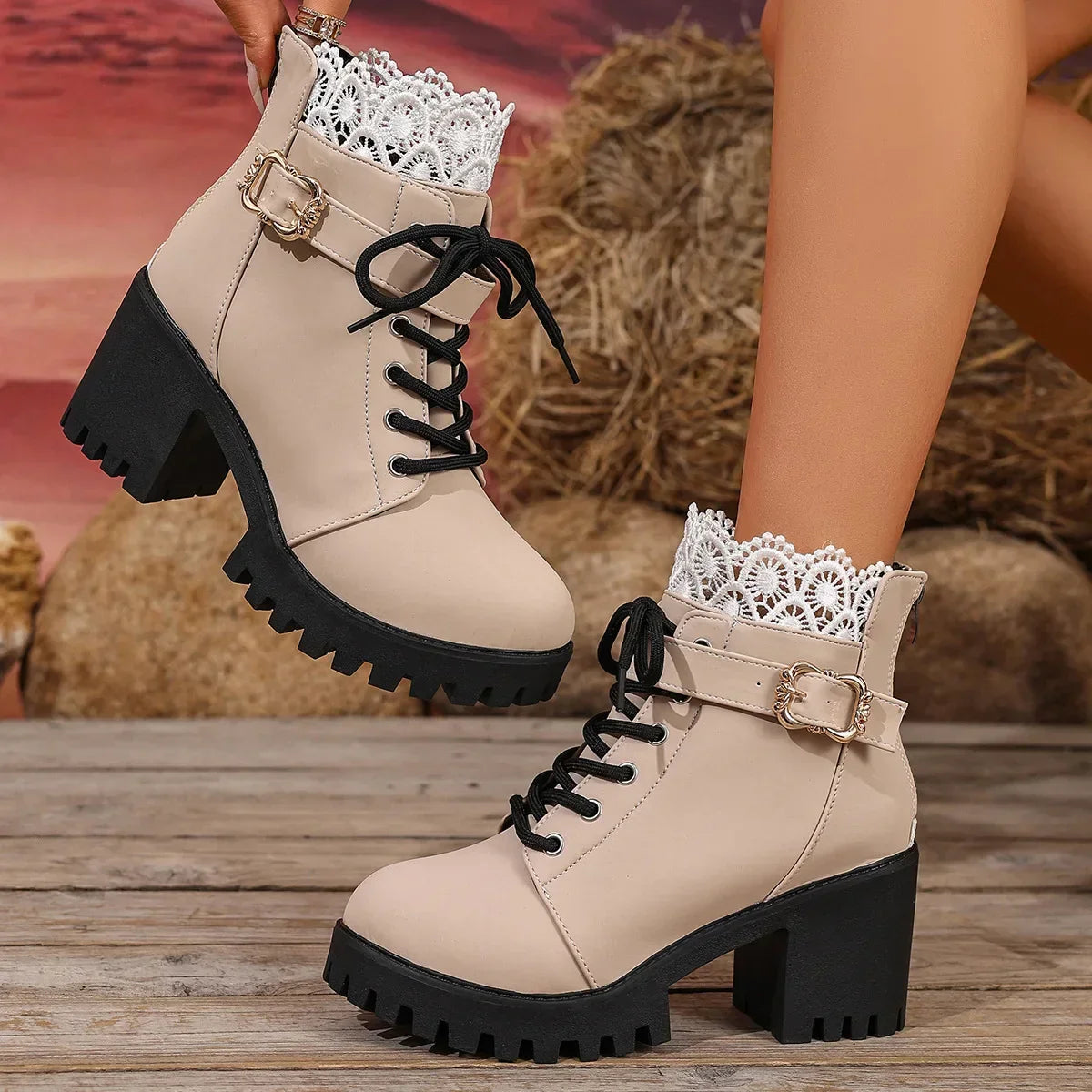 Victoria Urban™ Stiefel mit Eleganter Schnürung und britischem Design