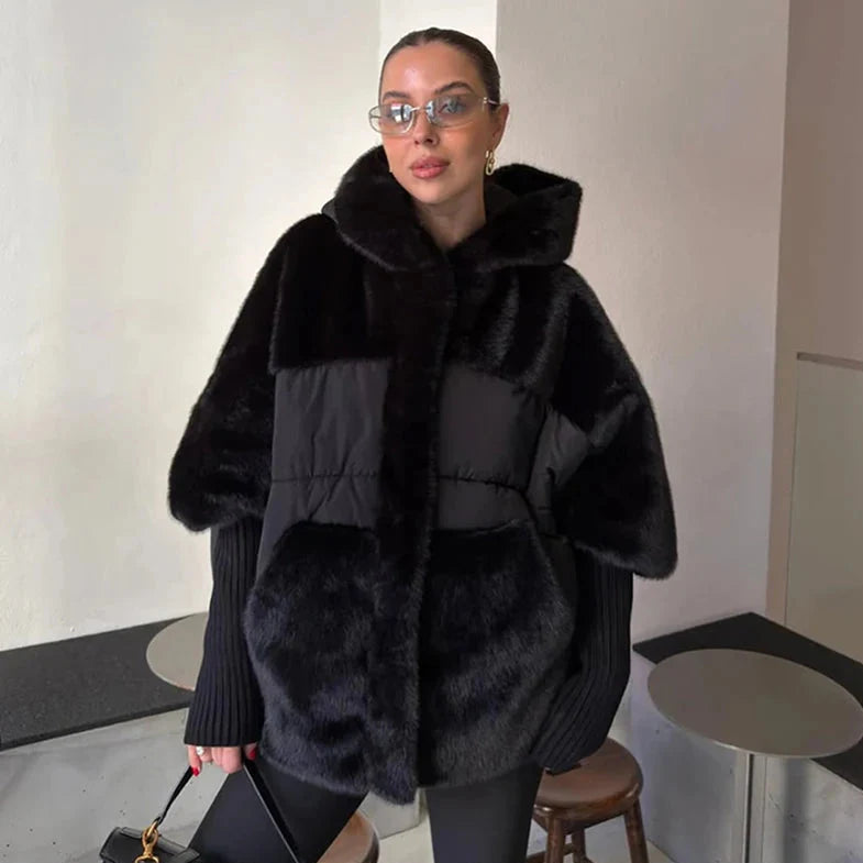 VelvetNord™ Mantel aus Samt-Faux-Fur mit Oversized-Design