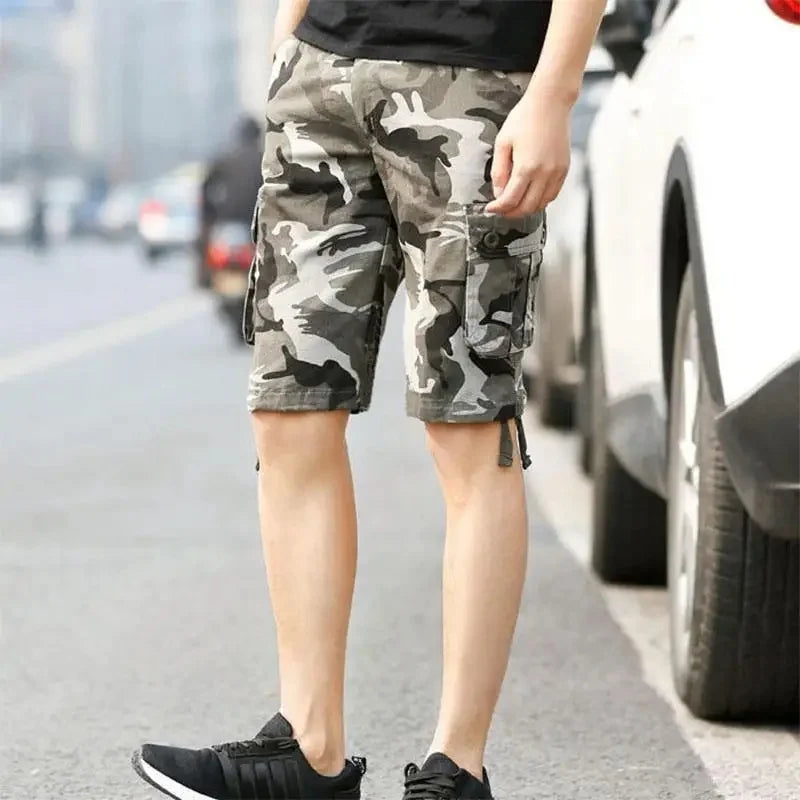 Frontier™ Cargo-Shorts mit Camouflage-Muster und Funktionellen Cargotaschen