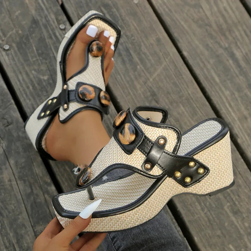 Zesika – Geflochtene Keilabsatz Zehensandalen