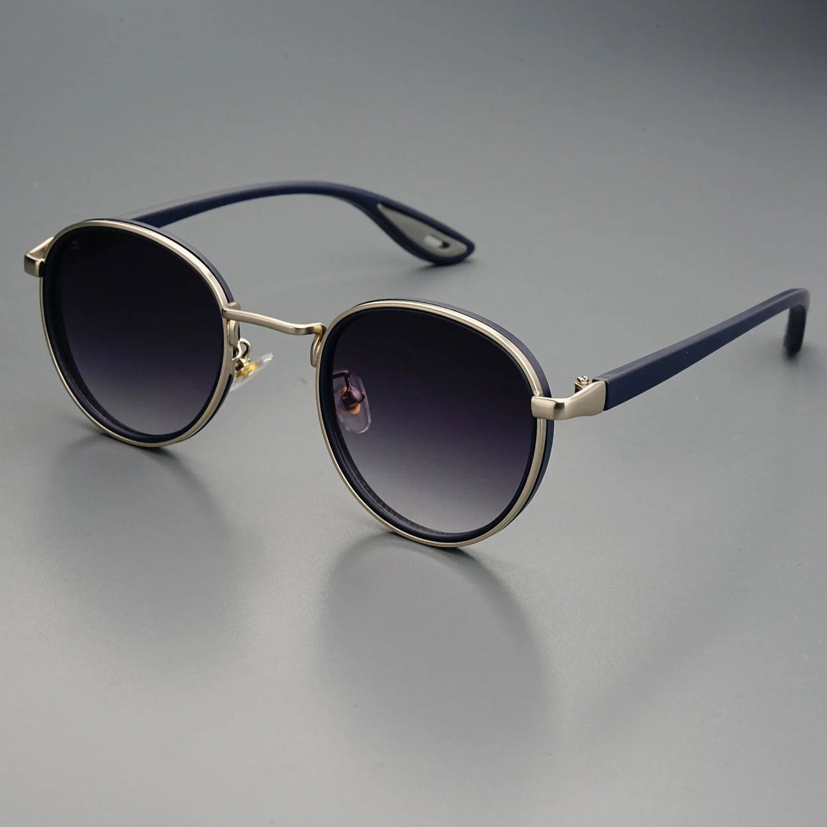 NoirGlow – Luxe Eclipse Rundsonnenbrille