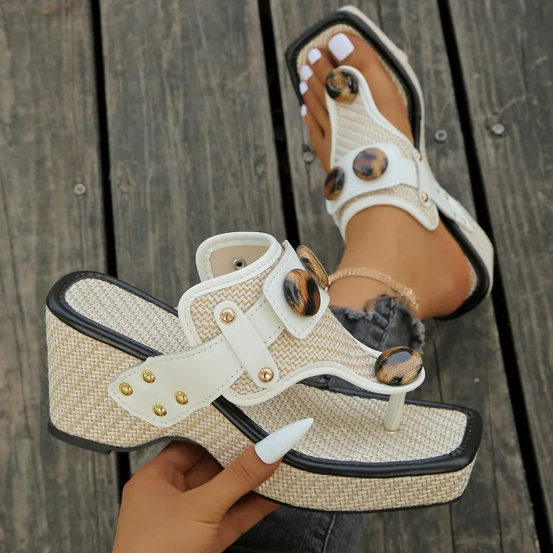 Zesika – Geflochtene Keilabsatz Zehensandalen