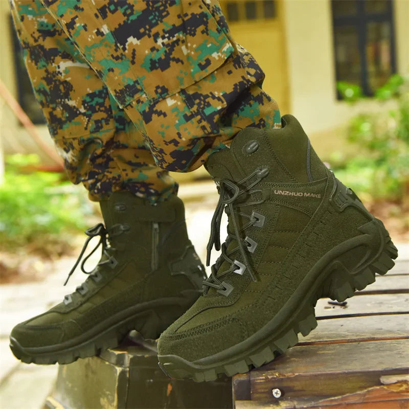 Spartacus™ Taktische Stiefel mit Wildleder-Details und rutschfester Profilsohle