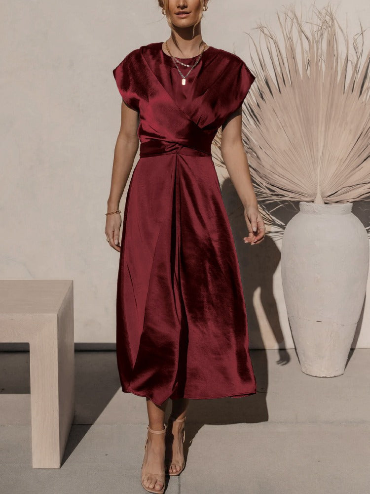 Quinlan  |  Elegantes Midikleid aus Satin