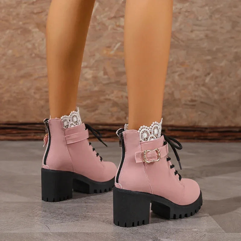 Victoria Urban™ Stiefel mit Eleganter Schnürung und britischem Design