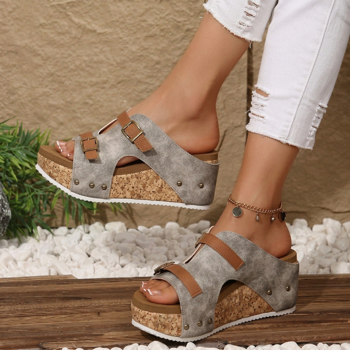 Coraline™ Leder-Pantolette mit Plateau und Doppelverstellung