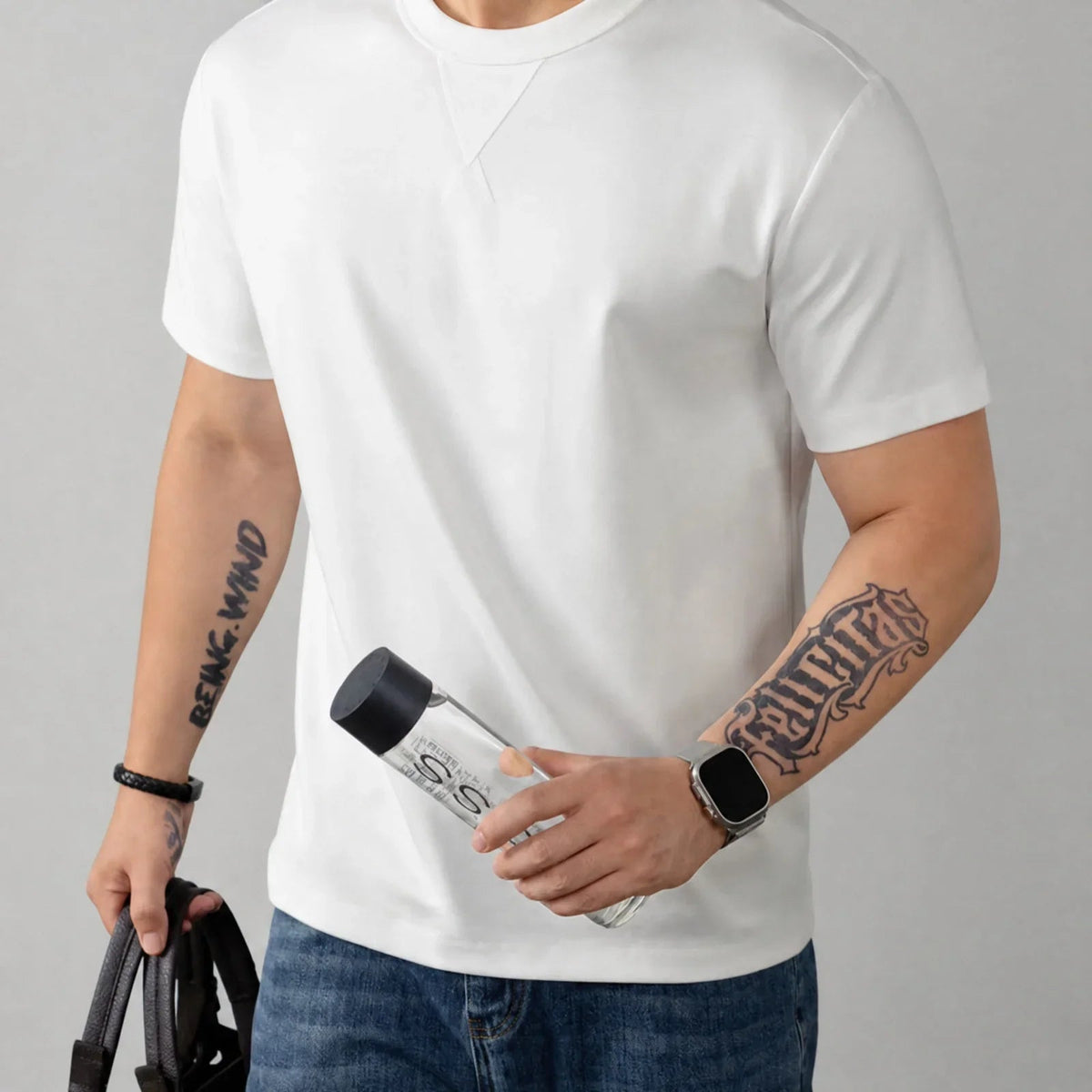 Louis™ T-Shirt aus Premium-Baumwolle mit Elasthan und geripptem Rundhalsausschnitt