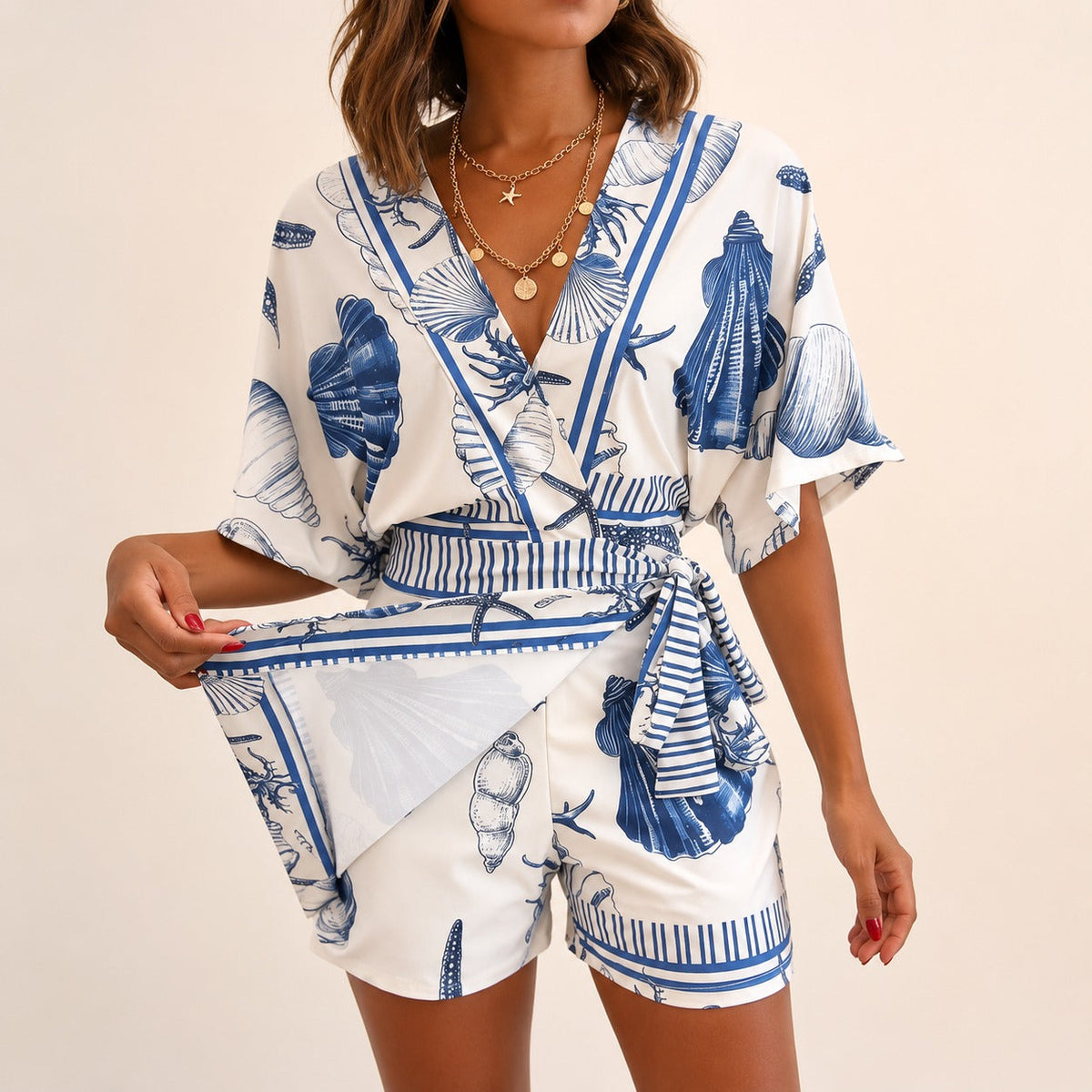 Azzurine™ Skort-Jumpsuit Mit Wickeloptik, Seitlicher Bindung Und Exklusivem Mediterranem Print