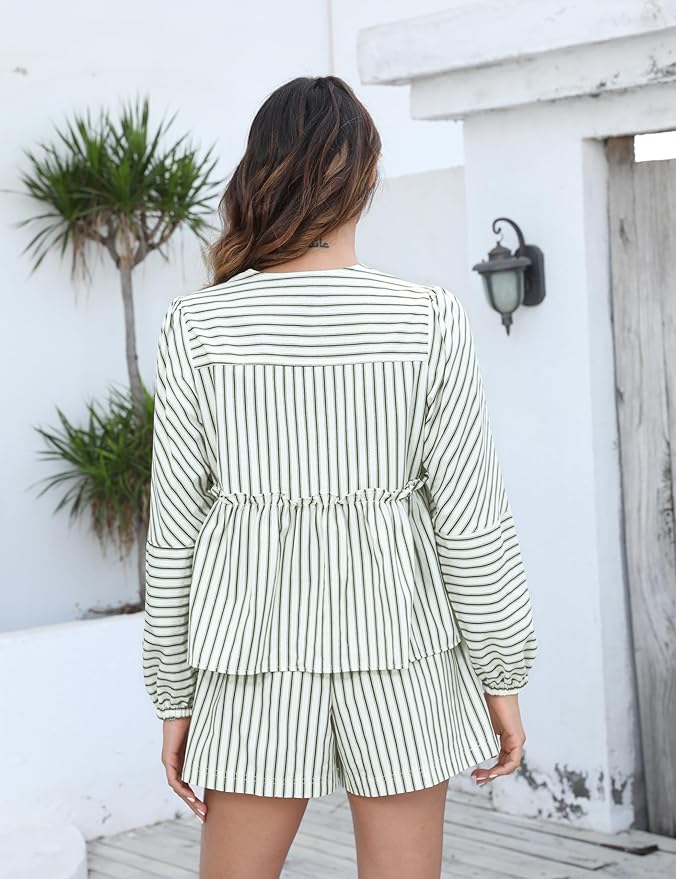 Zweiteiliges Sommeroutfit Damen | Gestreift & Romantisch