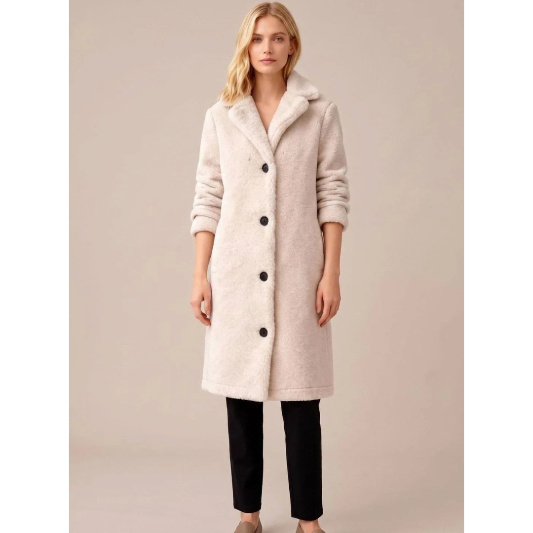 Auguste | Damen Winterjacke mit Teddy-Oberfläche, Kragen und Knöpfen