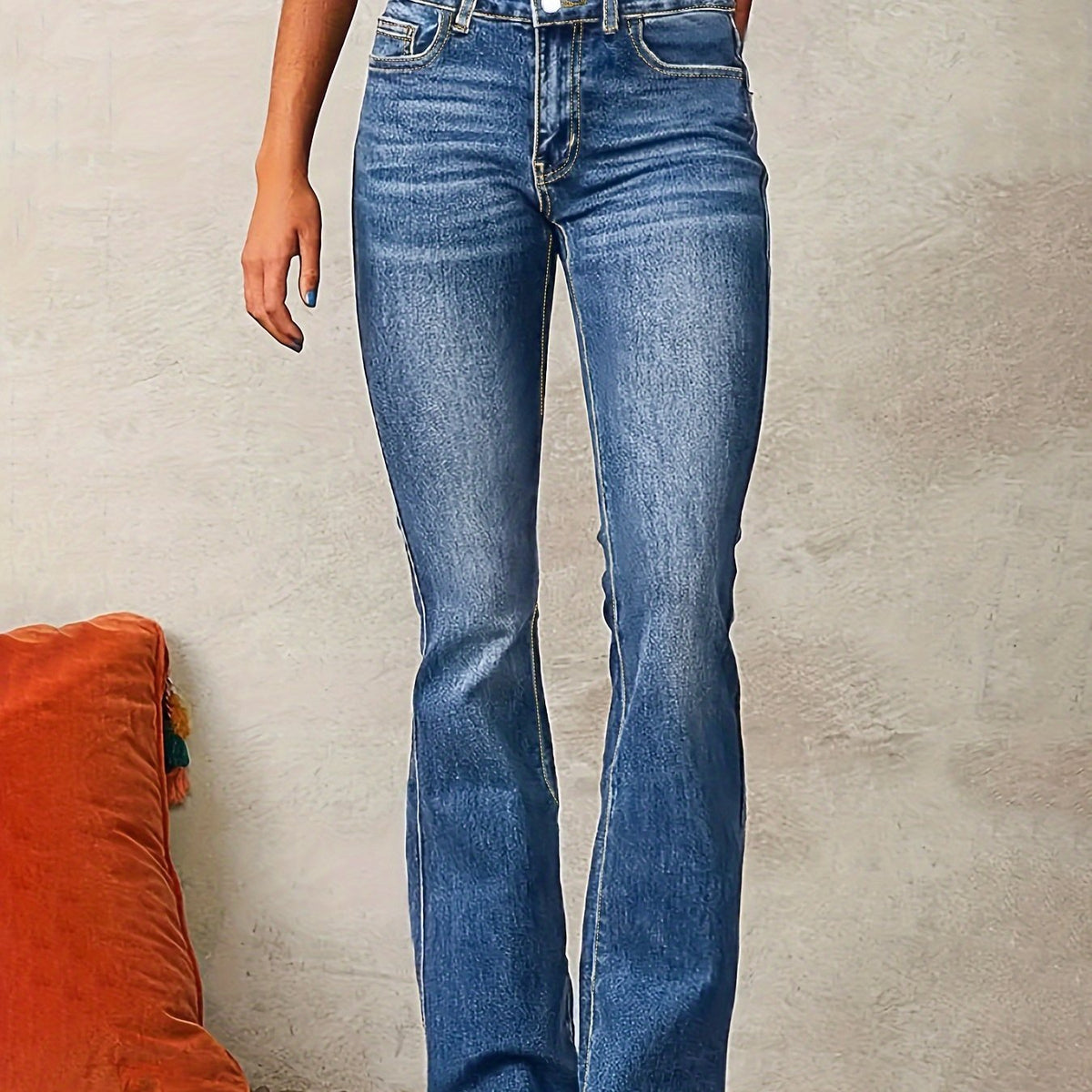 Evarra - Ausgestellte High-Waist-Jeans aus weichem Stretch