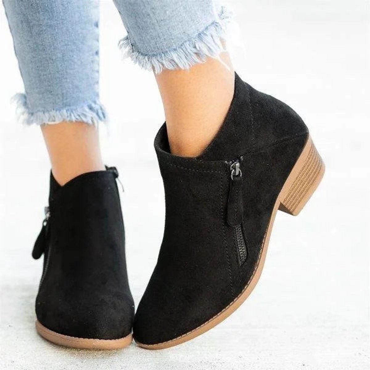 Katharina | Damen Ankle Boots Wildleder-Optik Niedriger Absatz Reißverschluss