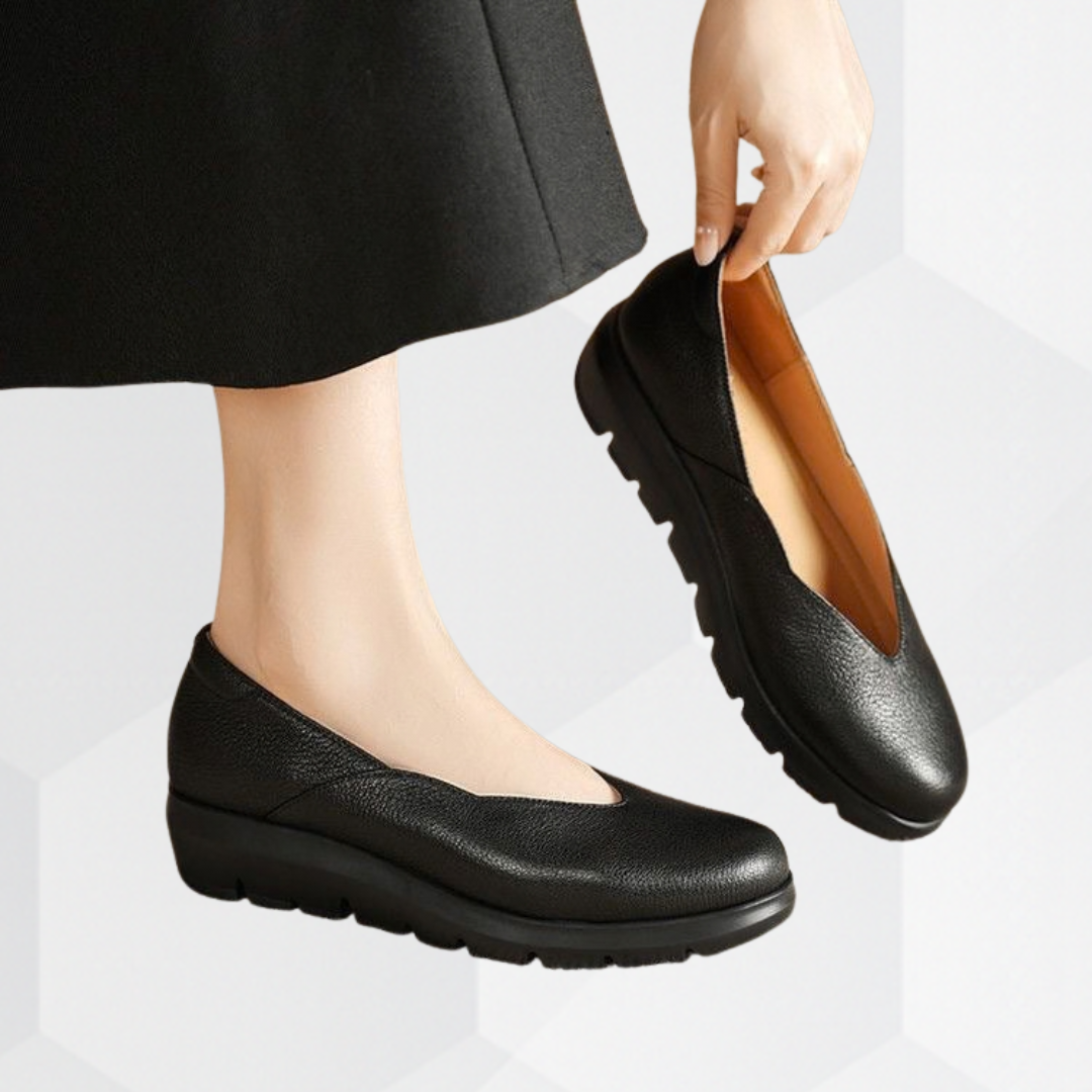 Damen-Ballerinas mit Keilsohle und V-Ausschnitt