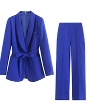 Blau